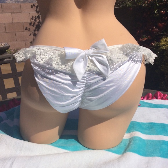 Beach Bunny love me tender - Picture 5 of 5